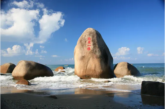 化身藍(lán)海衛(wèi)士，守護(hù)三亞海濱丨盈峰環(huán)境首個(gè)“海域保潔”項(xiàng)目正式簽約進(jìn)場(chǎng)